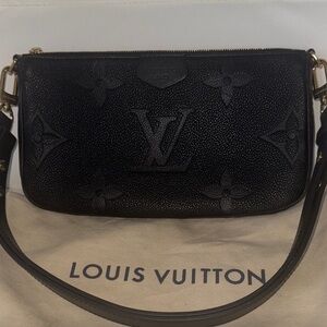 Louis Vuitton Black Monogram Large Pouchette  Adjustable Shouder/Crossbody Bag